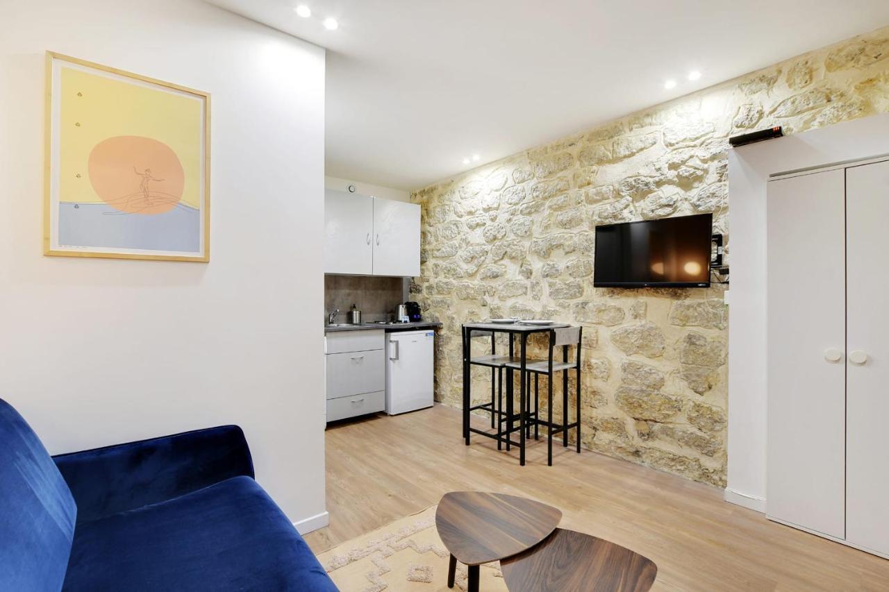 Freshly Renovated Apartment In The Heart Of باريس المظهر الخارجي الصورة